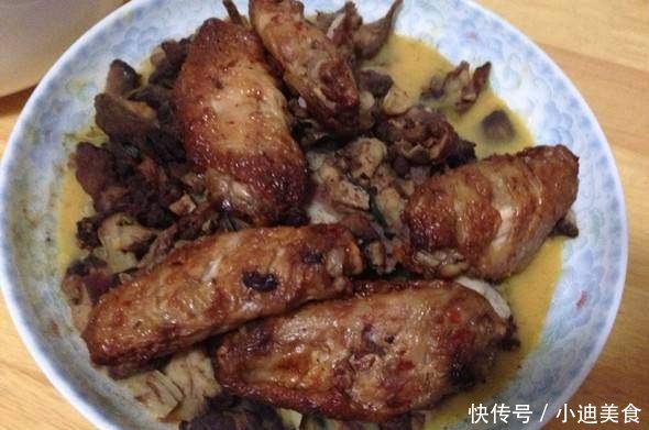  我家開餐館，婆婆總來挑剩菜喂豬，她忘帶傘我送去，開門我愣住了