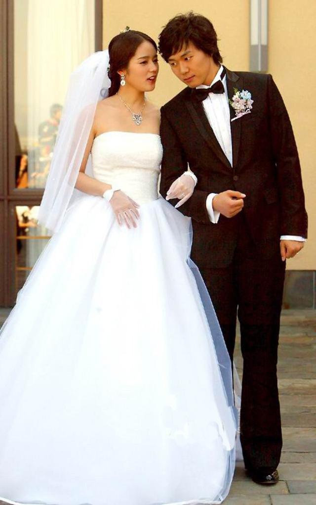 韓佳人「23歲當紅」嫁給同劇男演員　「結婚13年猶如初戀」被寵成少女喜懷二胎