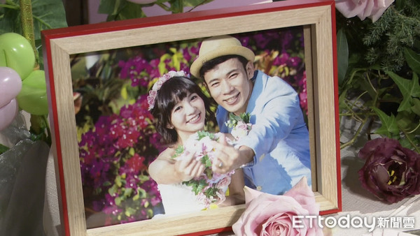 兒童界最大盛事!28位水果家族大合體網淚崩 香蕉哥哥大婚甜親草莓姐姐拼做人:小孩越多越好