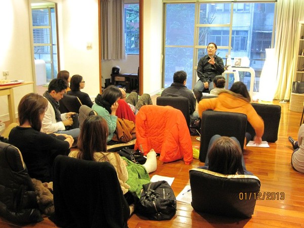 芭樂哥哥成睡眠治療師！消失18年「造型轉變」眾人認不得…揭「離開水果台」真正原因 