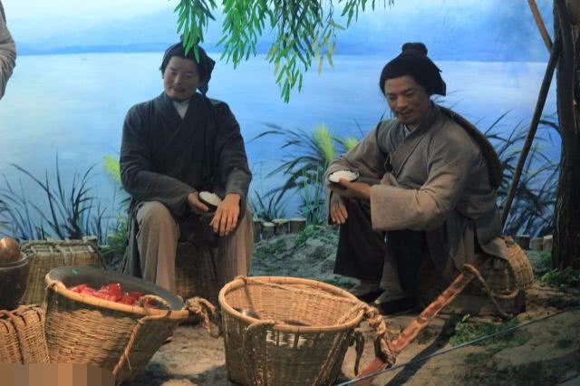 富翁上聯：「父進士，子進士，父子皆進士」，秀才妙筆一改，絕了！