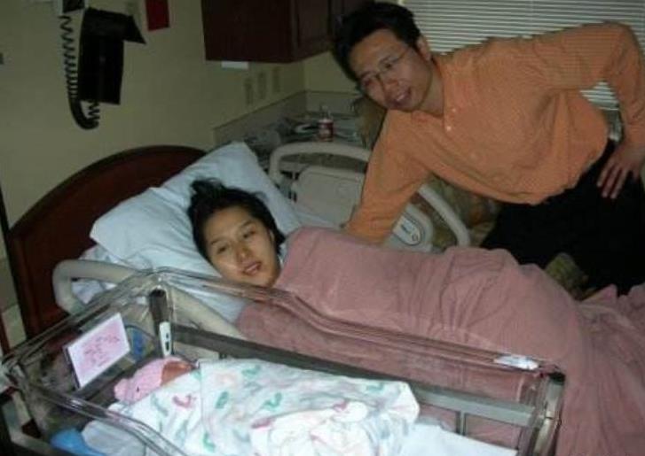 兒媳懷孕六個月,婆婆笑稱:生男孩就獎勵5萬!結果生下孩子後兒媳成了百萬富翁!