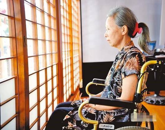 婆婆每月一萬八「退休金」還跟我們要錢「她走後一分沒留」錢的去向讓我慚愧