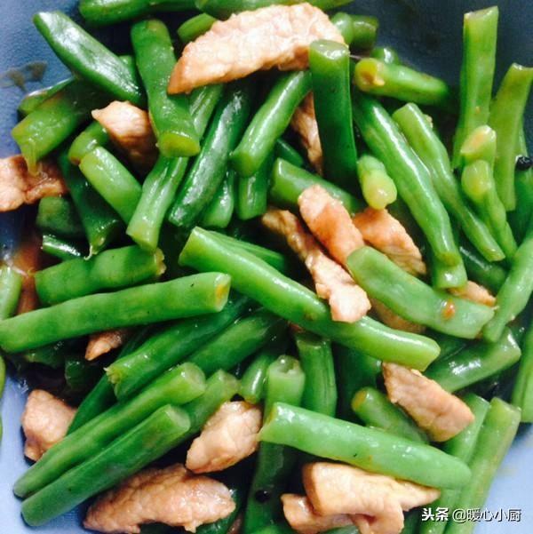 應徵工地廚娘！中年阿姨「便當色香味俱全」被讚不絕口　10天後「卻被老闆資遣」：不扣薪水很仁慈了