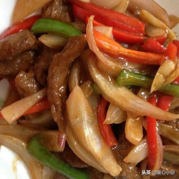 應徵工地廚娘！中年阿姨「便當色香味俱全」被讚不絕口　10天後「卻被老闆資遣」：不扣薪水很仁慈了