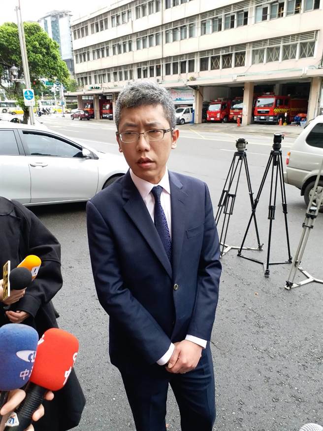 太俗氣？高雄觀光「找白冰冰代言被嫌翻」　網友翻出「40年前激似周子瑜」清純美照
