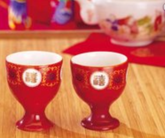 才剛離婚10天,前夫就娶新歡,偷偷去婚禮現場,見到「新娘」我二話不說報警!