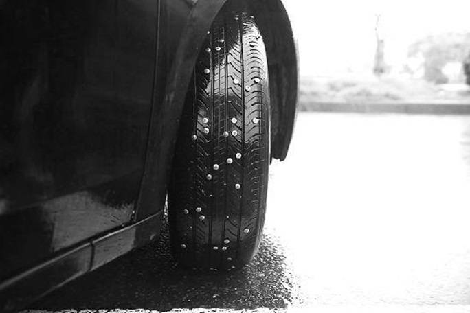 四歲兒子在火車站走失，苦苦尋找五年，欣喜見到兒子，夫妻倆卻不敢上前相認