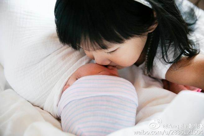 隱退12年首亮相！侯湘婷「嫁入豪門相夫教子」簡樸搭捷運　36歲美貌依舊「兒女超萌」