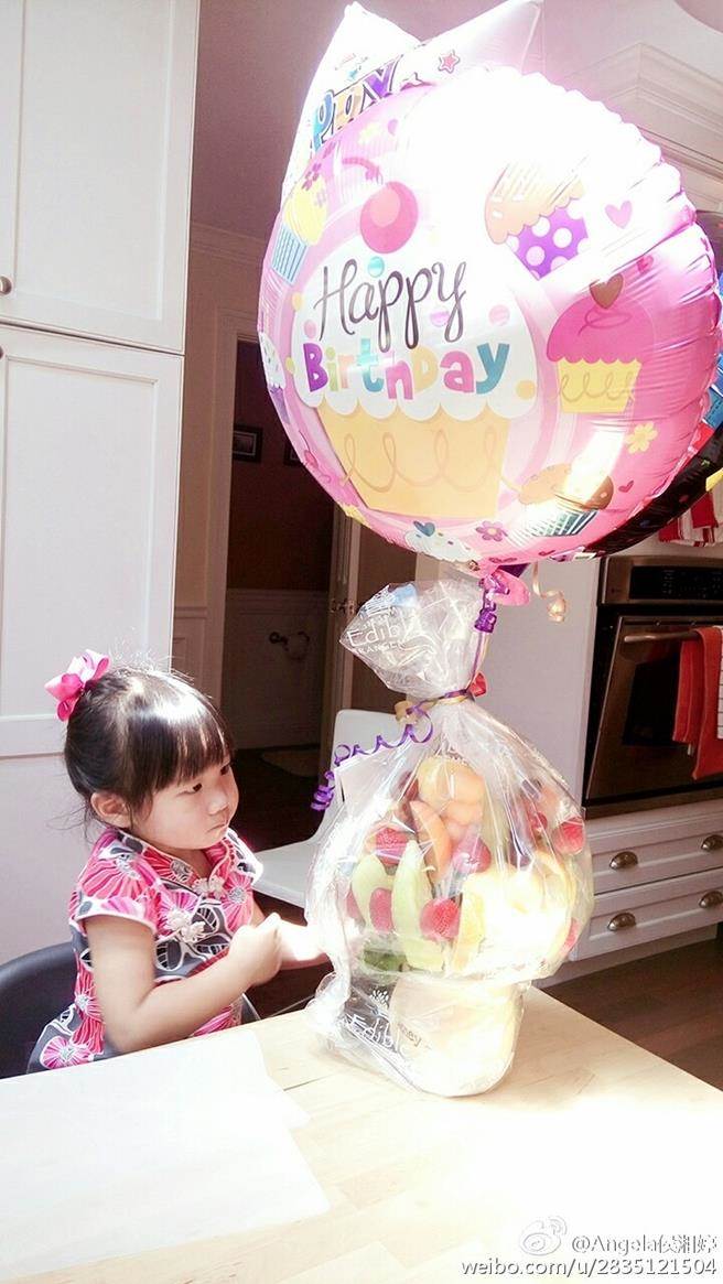 隱退12年首亮相！侯湘婷「嫁入豪門相夫教子」簡樸搭捷運　36歲美貌依舊「兒女超萌」