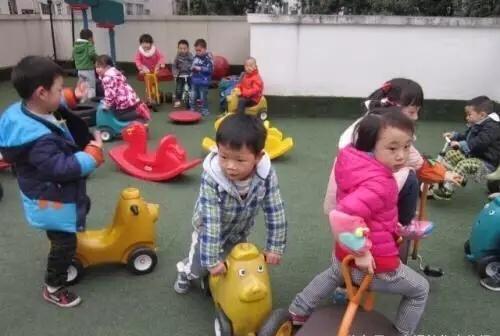爸爸姓「老」，給女兒取名字很有水準，老師上課都從來「不敢點名」！