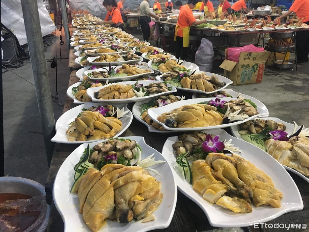 南下吃喜酒！親戚辦流水席「一桌5000元」還加收禮金　疑惑「菜色會很好嗎」在地人一面倒