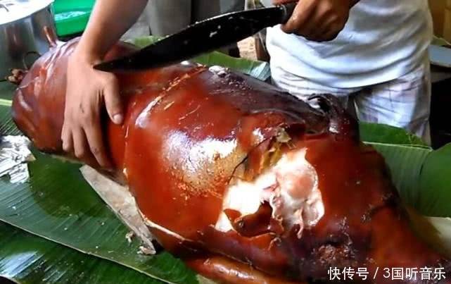 女子花5000元點了「一隻烤乳豬」，端上來時兩眼放光，切開後卻沒人敢吃