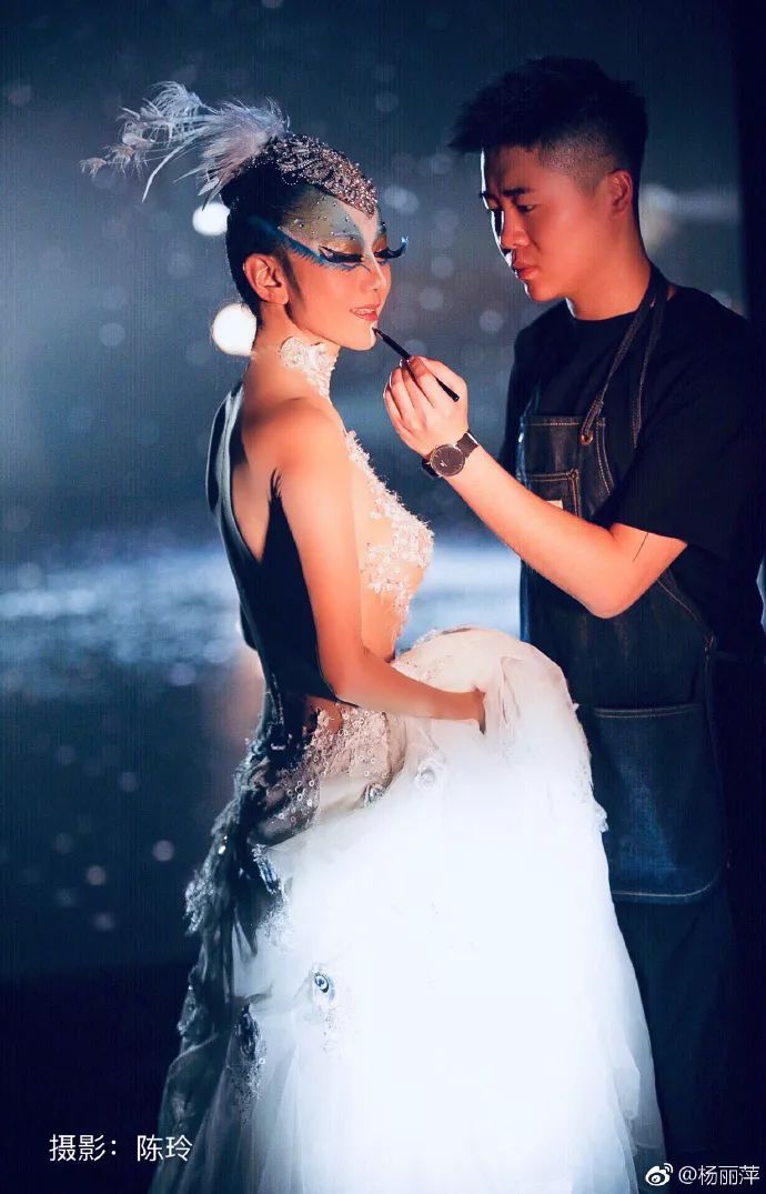 自律的人生有多可怕? 看完「48歲莫文蔚的腿、60歲楊麗萍的美背、49歲許晴的臀」就知道了