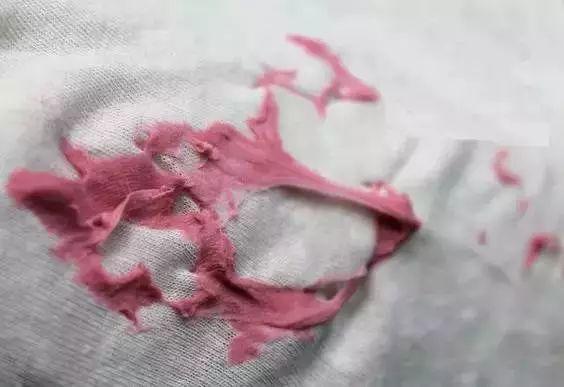 不管衣服染上什麼，只要用這一招，全都能清洗掉，太實用了