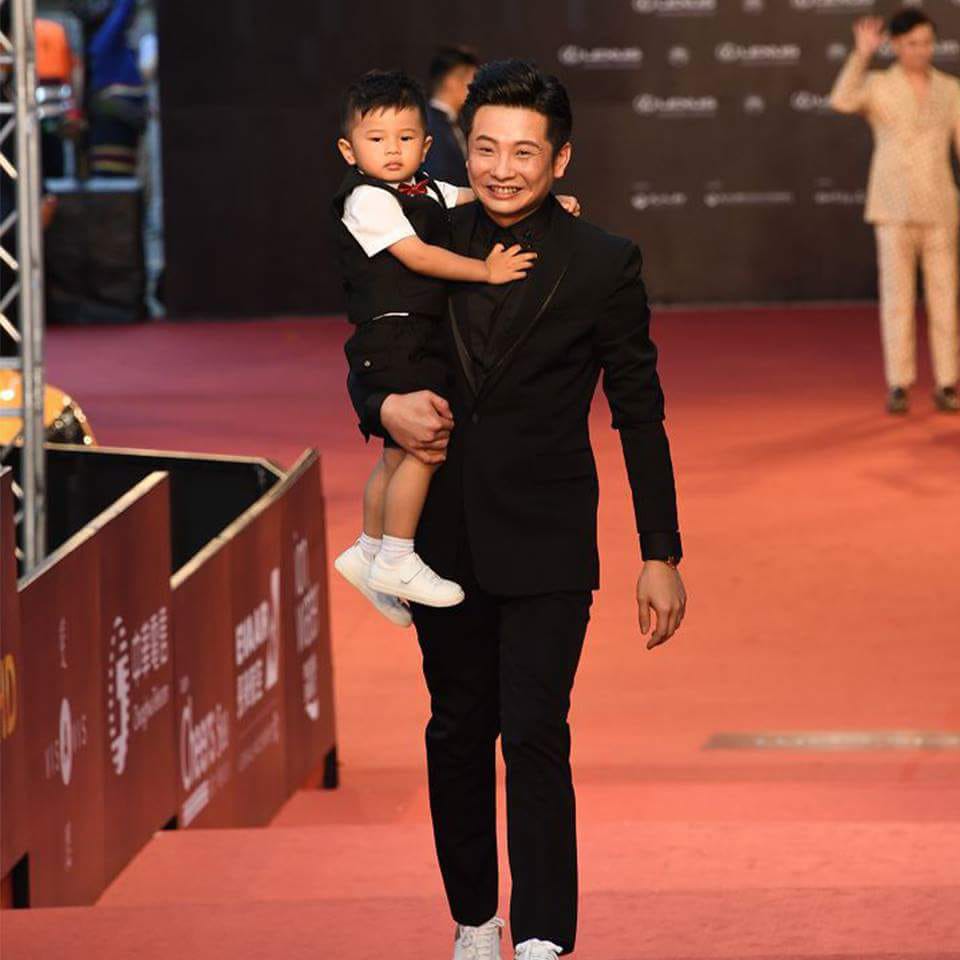  本土男星秘婚3年！與嬌妻「從國中開始交往24年」癡情如一　驚喜公開：已有2歲超Q兒子
