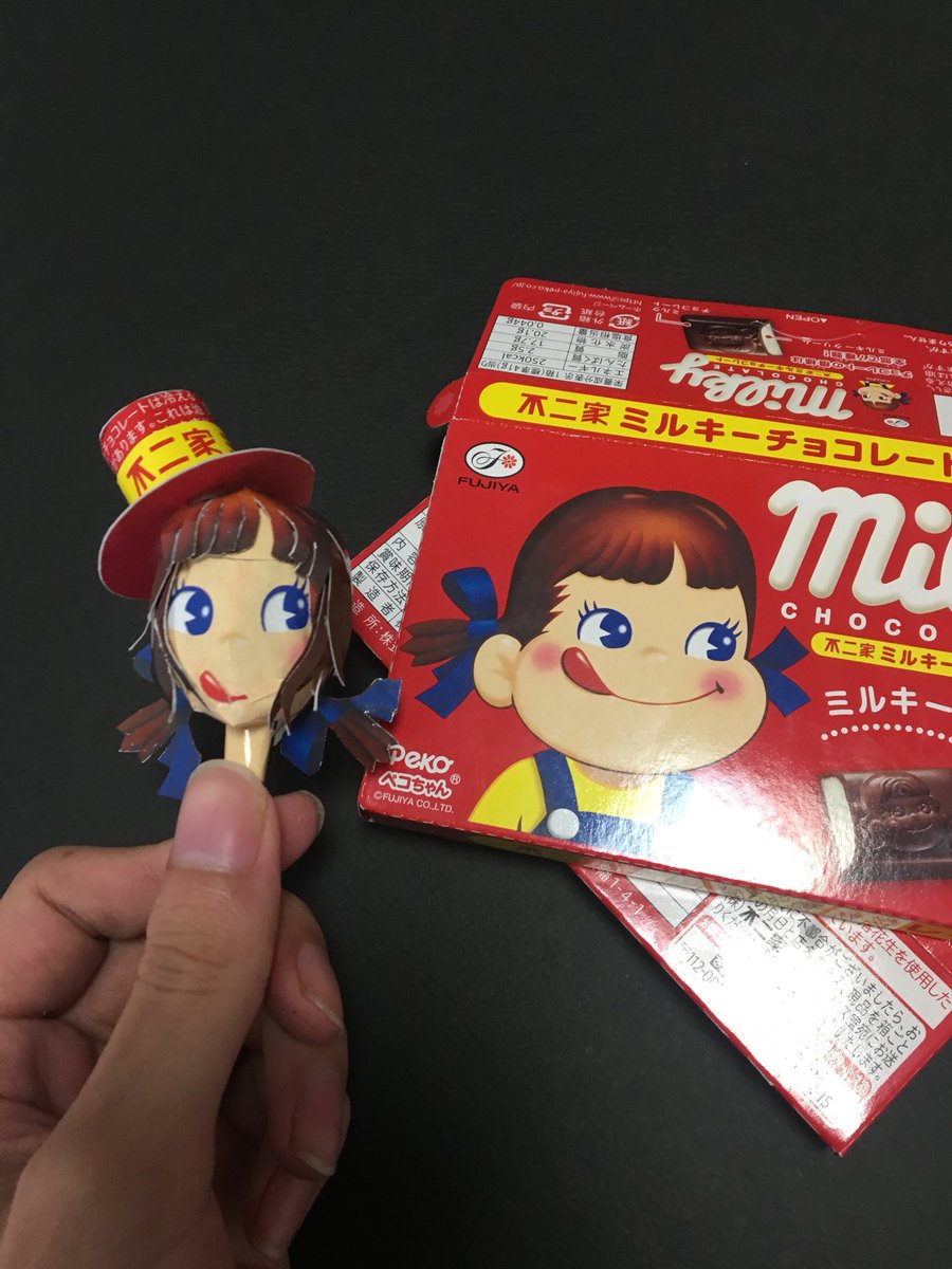 他吃完零食靈機一動「小熊餅乾盒→超萌小鼓手」！品客叔叔「巧手一變成韓系美男團」萬人讚翻