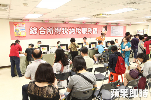  總統交辦！行政院證實「發放補助400億」不發消費券　「3萬以下低薪族可受惠」卻被網友嗆翻