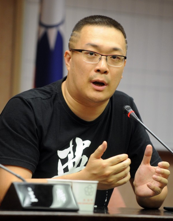  總統交辦！行政院證實「發放補助400億」不發消費券　「3萬以下低薪族可受惠」卻被網友嗆翻