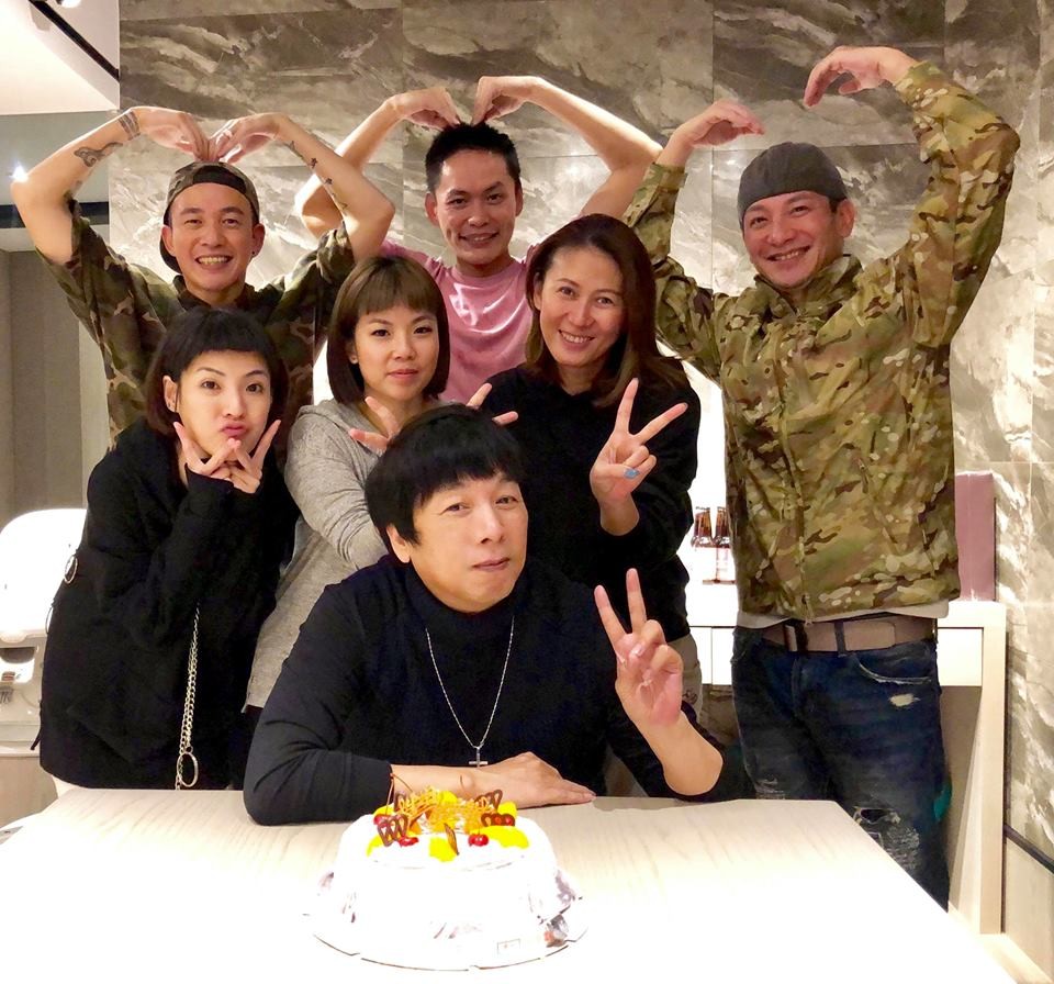 曹西平60歲生日哽咽：「家人全都沒了」　3明星夫妻「直奔現場陪伴」他感動落淚：謝謝你們溫暖