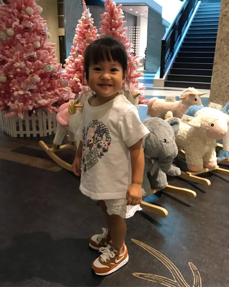 六月愛女當「最萌花童」！ 女兒傻瓜李易偷親「最好別交男友」　媽媽坦言：兒子會吃醋