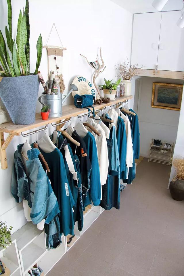 美女搬進山裡「靠撿破爛900天」進行舊屋大改造！老房子搖身一變成「典雅豪宅」結果讓人驚艷