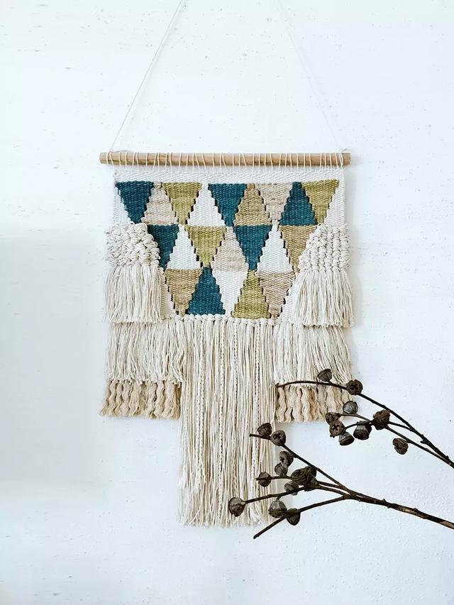 美女搬進山裡「靠撿破爛900天」進行舊屋大改造！老房子搖身一變成「典雅豪宅」結果讓人驚艷