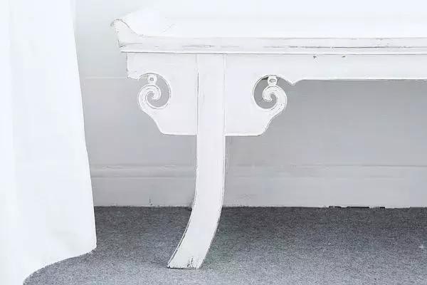 美女搬進山裡「靠撿破爛900天」進行舊屋大改造！老房子搖身一變成「典雅豪宅」結果讓人驚艷