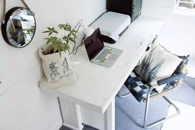 美女搬進山裡「靠撿破爛900天」進行舊屋大改造！老房子搖身一變成「典雅豪宅」結果讓人驚艷