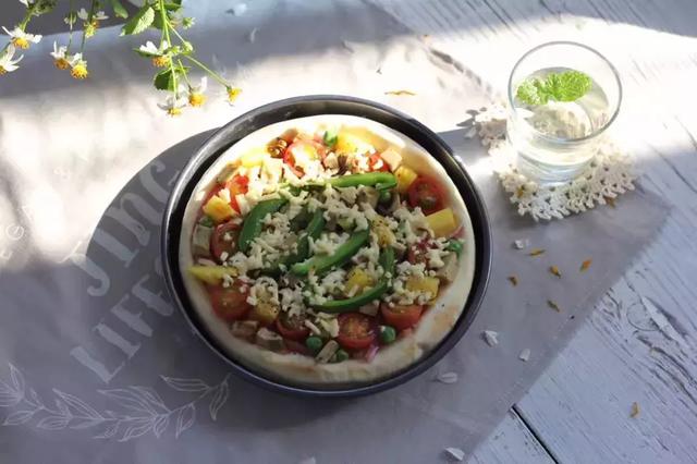 美女搬進山裡「靠撿破爛900天」進行舊屋大改造！老房子搖身一變成「典雅豪宅」結果讓人驚艷