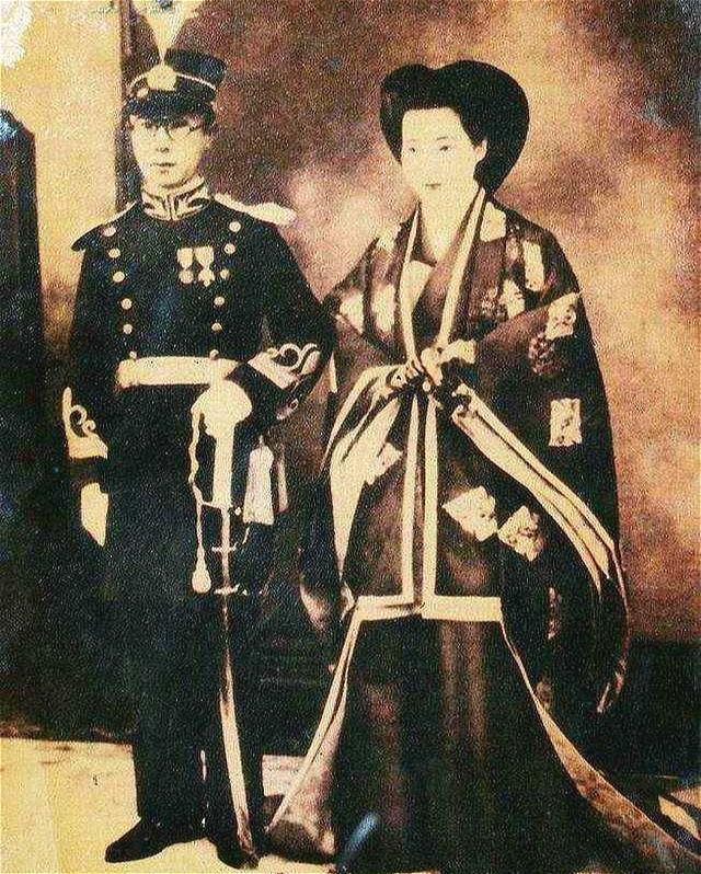 父親離開前「留下兩張破紙」!他隨便捐給博物館 專家一看「流傳千年超狂真跡」4億瞬間沒了