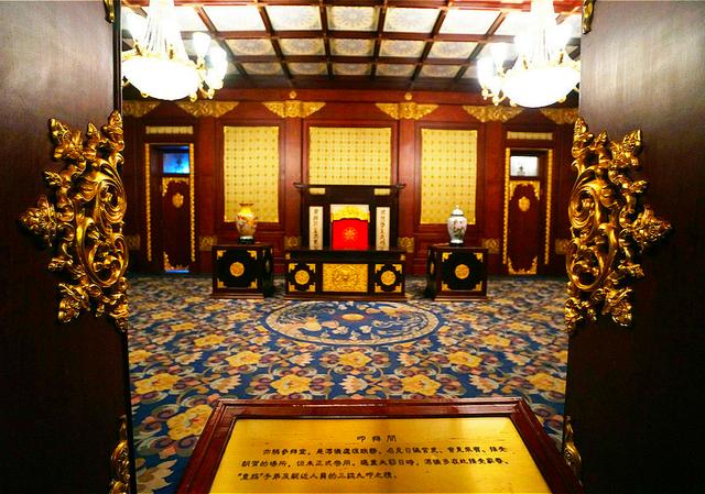 父親離開前「留下兩張破紙」!他隨便捐給博物館 專家一看「流傳千年超狂真跡」4億瞬間沒了