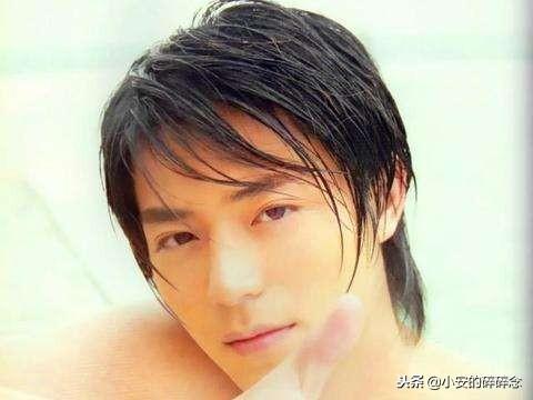 霍建華15年前照片曝光「帥氣堪比木村拓哉」網暴動:不愧台灣第一美男!