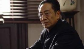 40歲才當演員！「二婚娶小37歲嬌妻」曾不被看好　如今72歲為養家堅持不用替身