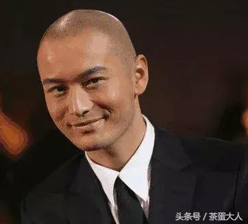 黃曉明光頭59分，霍建華光頭80分，而「他的光頭」給101分都不為過！