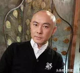 黃曉明光頭59分，霍建華光頭80分，而「他的光頭」給101分都不為過！