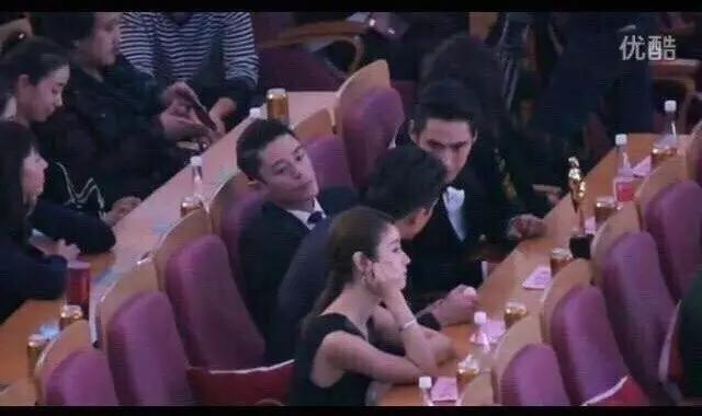 霍建華15年前照片曝光「帥氣堪比木村拓哉」網暴動:不愧台灣第一美男!