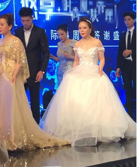 孫儷母親為女兒「一天打三份工」終生不再婚　「升格阿嬤」混血五官超逆齡