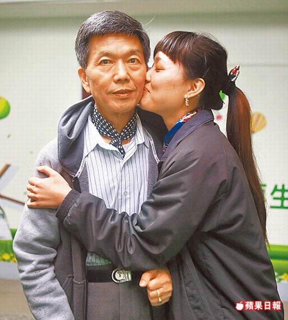 算出真命天子！25歲命理師「閃嫁62歲里長」隔年變寡婦　對方子女「讓她沒有名分」接下來更難堪