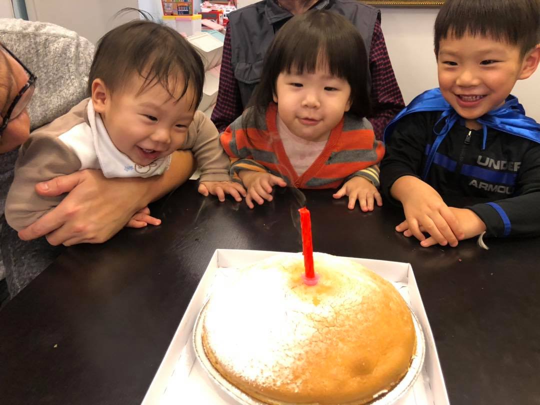 黃小柔淚憶「2歲爸媽離婚」每次見面都偷偷離開　照顧三兒女「對自己沒自信」差點崩潰