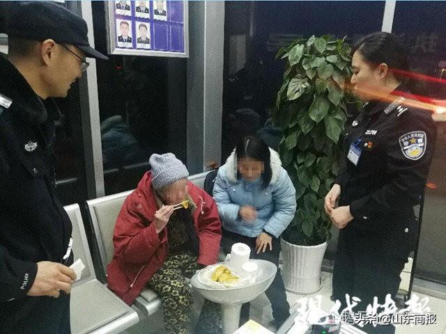 84歲阿茲海默老母親走失!兩小時後在「30年前老地方」找到媽媽女兒當場淚崩:她還記得