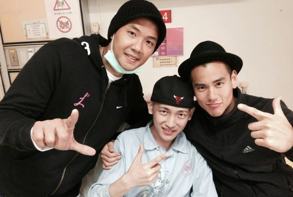 行善度過低潮！彭于晏被病童封為「甜甜圈哥哥」　持續10年「堅守對孩童暖心承諾」粉絲讚：沒愛錯人