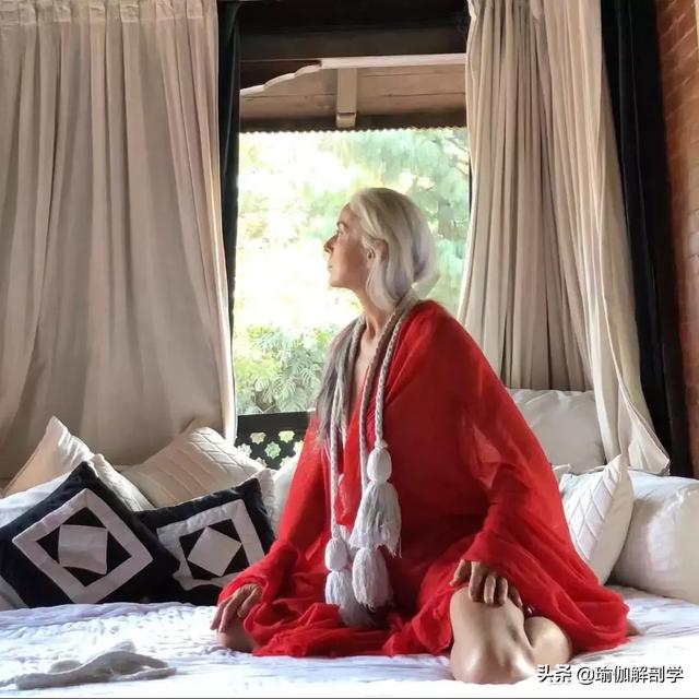 64歲活成少女！產後體重飆破84公斤    她「20年每天堅持一件事」逆襲成最辣阿嬤