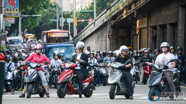 2019年起機車「強制加裝ABS」貴桑桑！交通部發放「3.1億紅包」補貼機車族：即日起開放申請