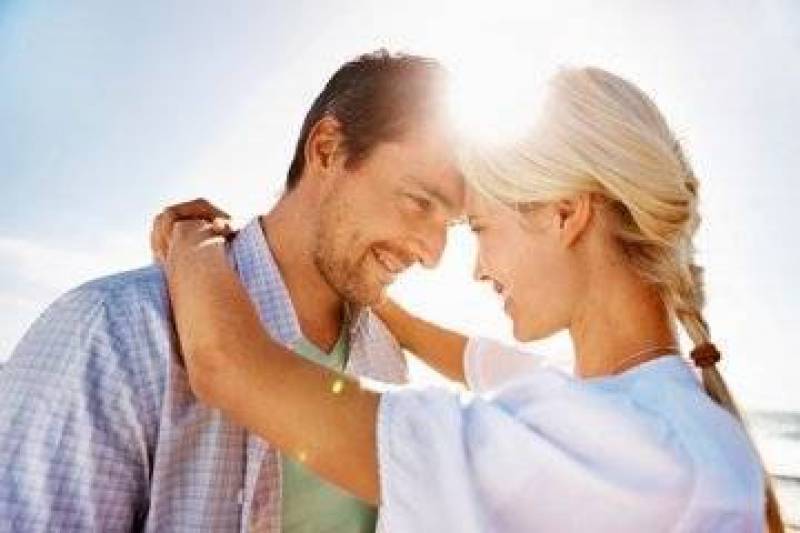 愛妻如命，這7種男人最疼老婆