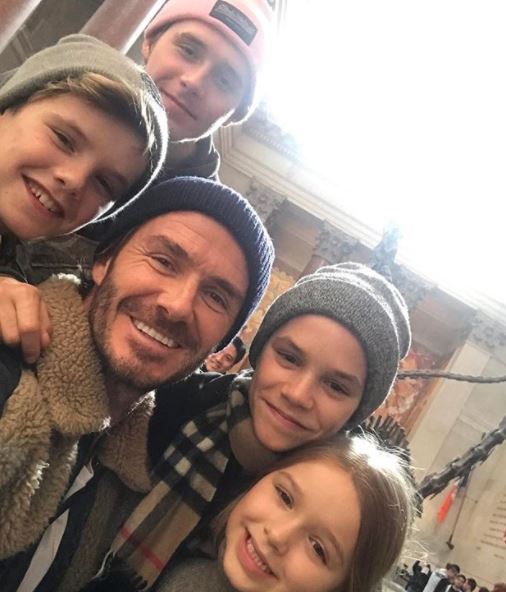 小時候胖不是胖！貝克漢女兒從小被笑「胖得像一顆球」　暴風抽高「變真人版長髮公主」正翻❤