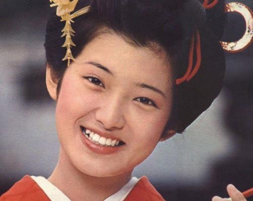 60歲山口百惠近照曝光!當年「為愛隱退」如今氣質依舊 「2個兒子高顏質」出道備受矚目