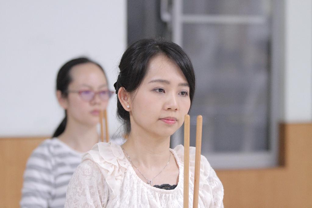 孝順不能等！女高材生棄「英國5倍高薪」 回台「照顧病父母扛家業」：我不想遺憾