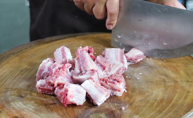 排骨好吃有訣竅「不炒不燉不油炸」簡單一做，好吃停不下來