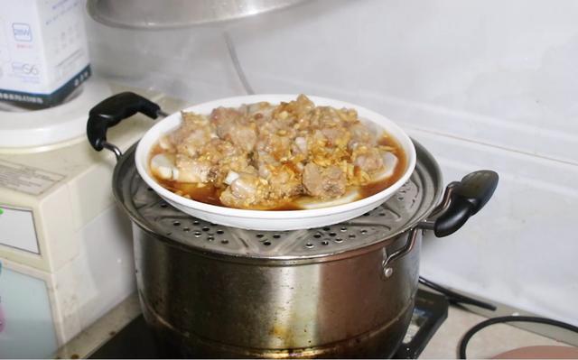 排骨好吃有訣竅「不炒不燉不油炸」簡單一做，好吃停不下來
